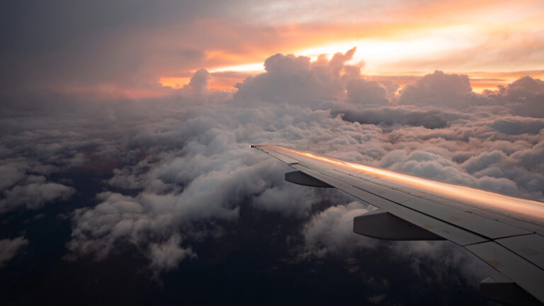 turbulence airplane