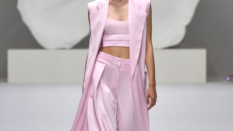 genny spring 2025 rtw ctsy 001